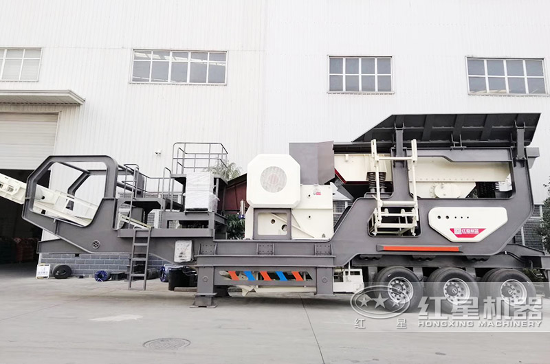 移動(dòng)車載碎石機(jī)圖片、配鄂破機(jī)