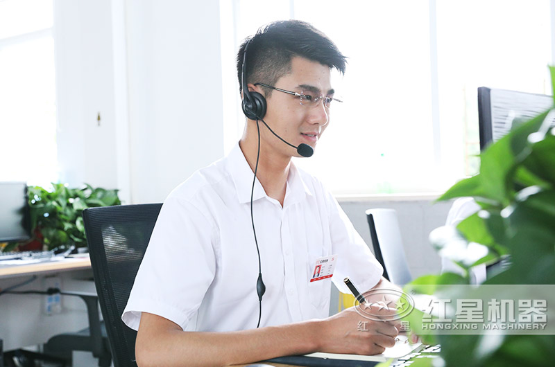 24小時(shí)客服接待，隨時(shí)待命解決用戶疑惑